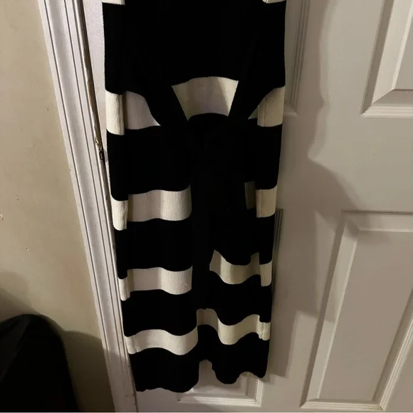 Toccin Bernadet Black/White Belted Striped Knit Midi-Dress Saks Fifth Avenue, L